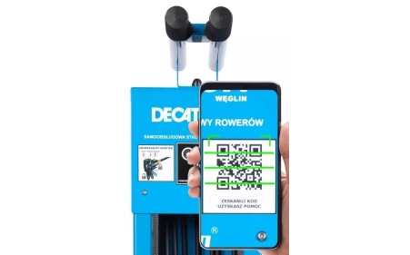 Stacja ładowania i naprawy rowerów SŁNR-1.1.08, 4 gniazda Schuko 250V, stal ocynkowana galwanicznie malowana proszkowo RAL